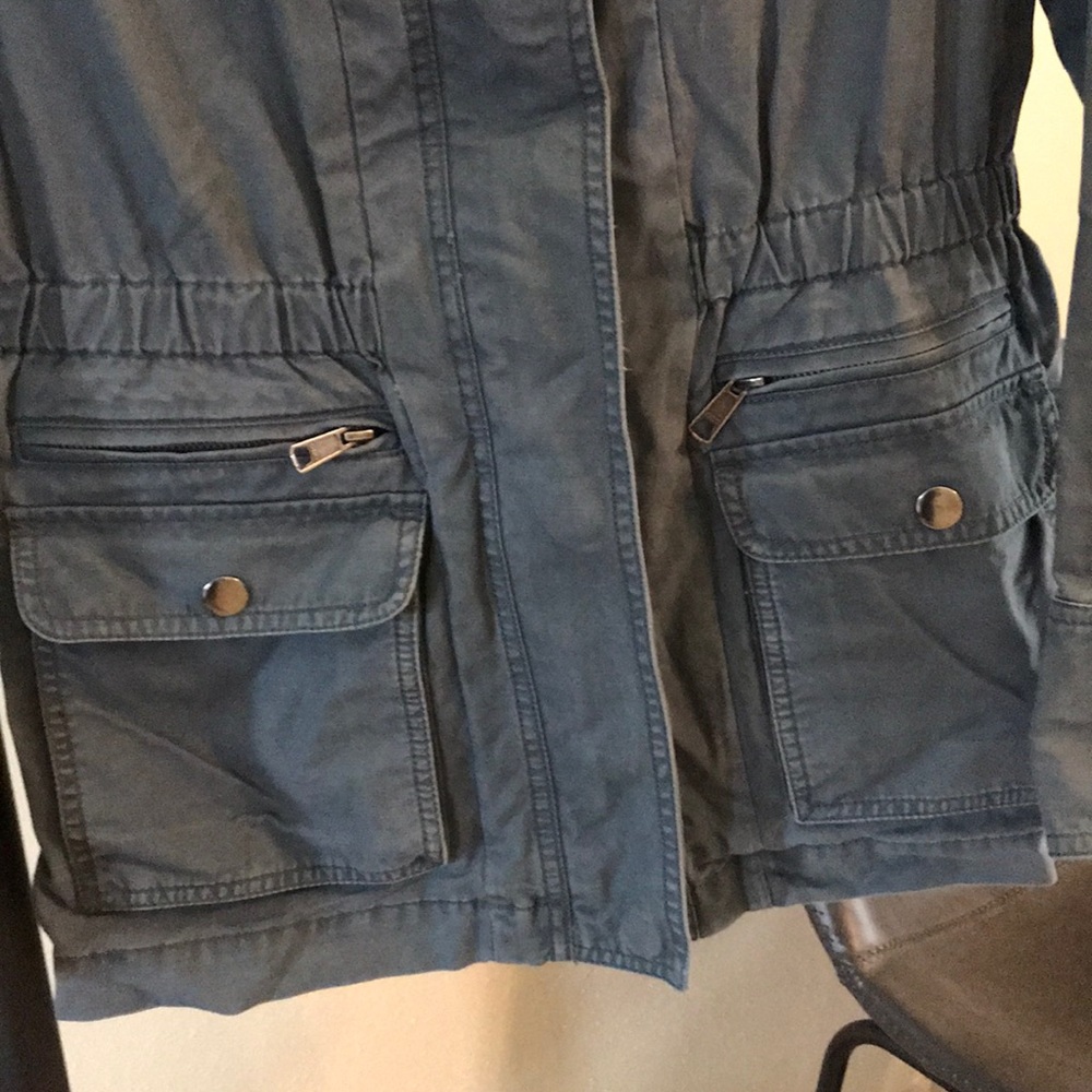 Jacket - Picture 2 of 4